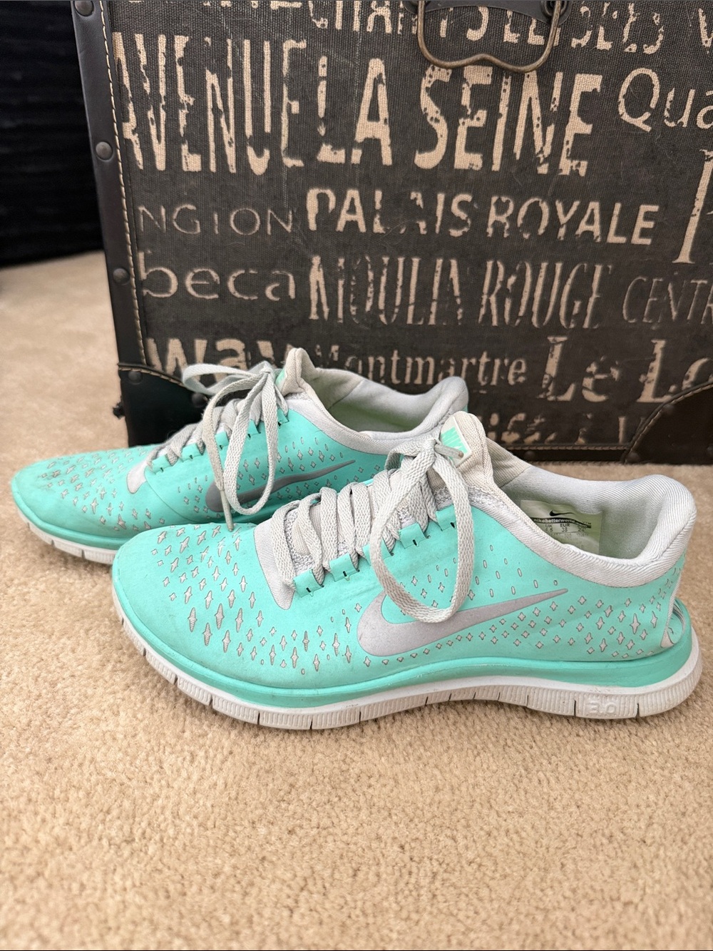 Nike Women's Mint-Turquoise Running Shoes with Light Gray Accents